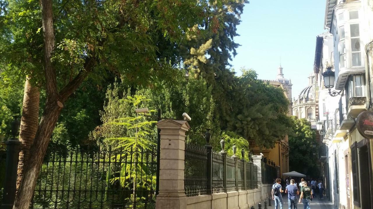 Апартаменты Patio San Jeronimo Casa De Arte Гранада Экстерьер фото